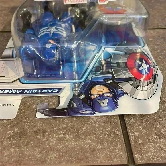 Marvel Avengers Captain America - Picture 5 of 10